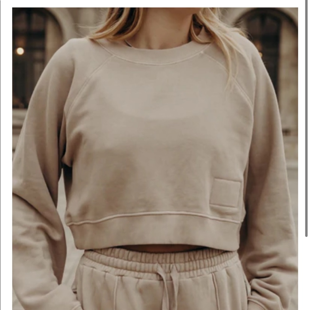 Daily Drills cropped crewneck in cafe